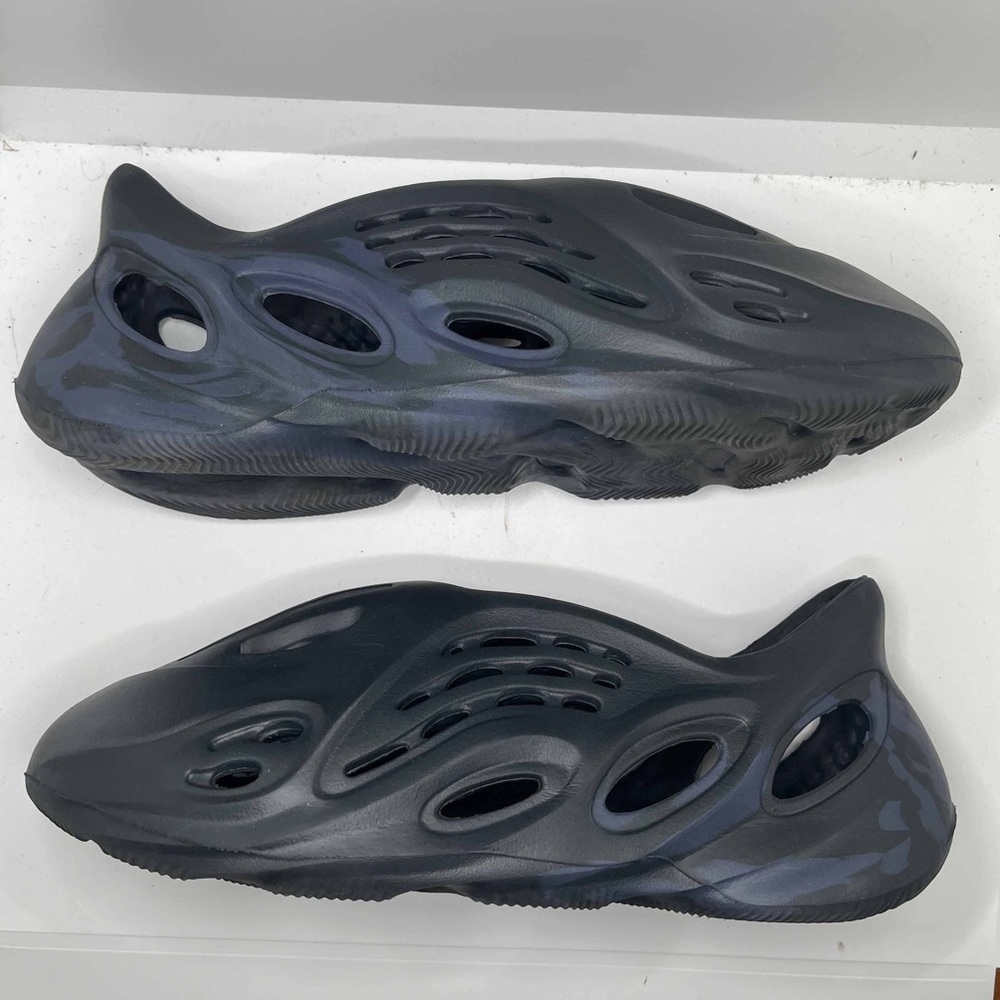 Yeezy Foam Runner ‘Mineral Blue’ Size 11